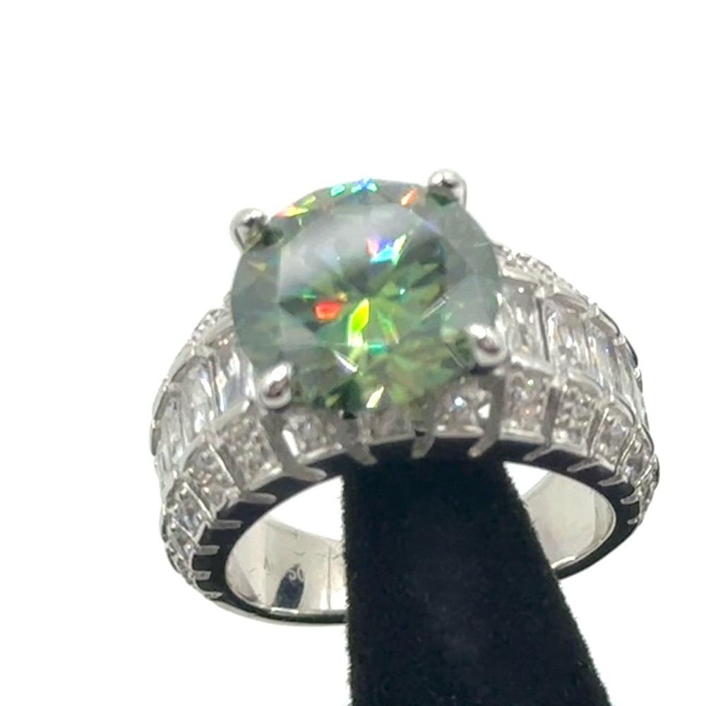 4ct Green Moissanite Ring on Au750 18k Gold Over S925 - Picture 7 of 15